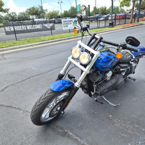 FXDFSE2 2010 CVO™ Fat Bob® thumb 1