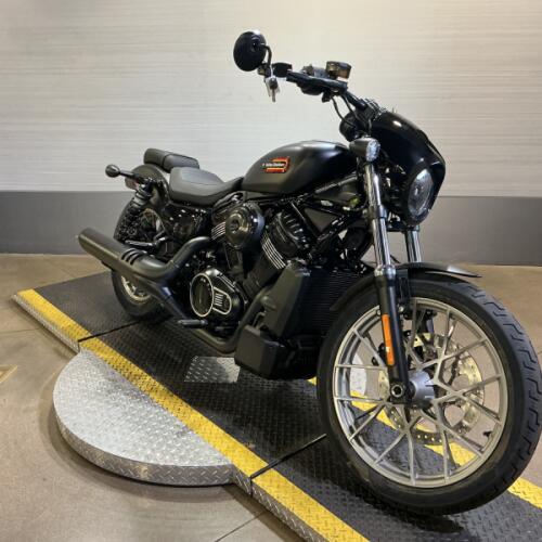 RH975S 2026 Nightster Special® thumb 3