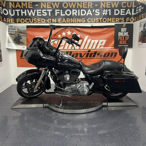 FLTRX 2013 Road Glide® Custom thumb 3