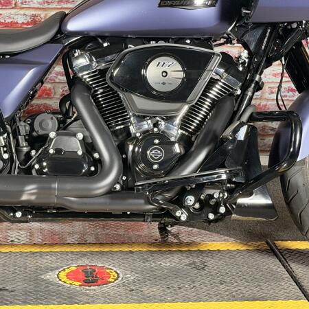 FLTRX 2025 Road Glide™ thumb 2