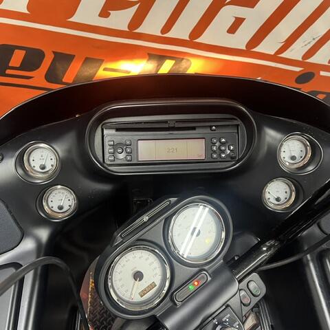 FLTRX 2013 Road Glide® Custom thumb 1