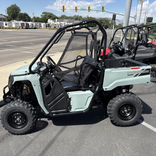 2026 Honda Pioneer 520 thumb 1
