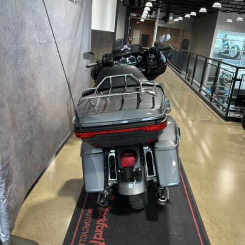 2022 Harley-Davidson® Ultra Limited Gauntlet Gray Metallic FLHTK thumb 0