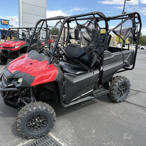 2025 Honda Pioneer 700-4 Deluxe thumb 1