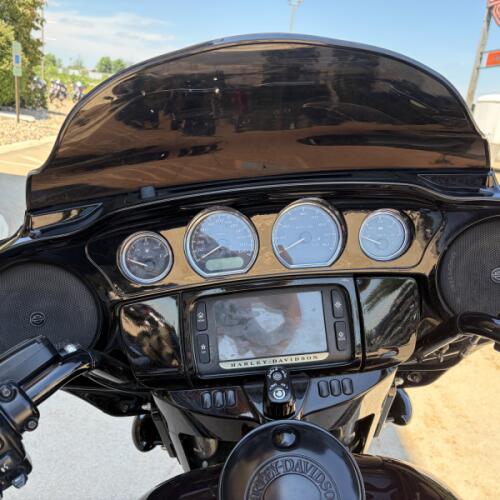 2018 Harley-Davidson® Street Glide® Special Twisted Cherry thumb 0