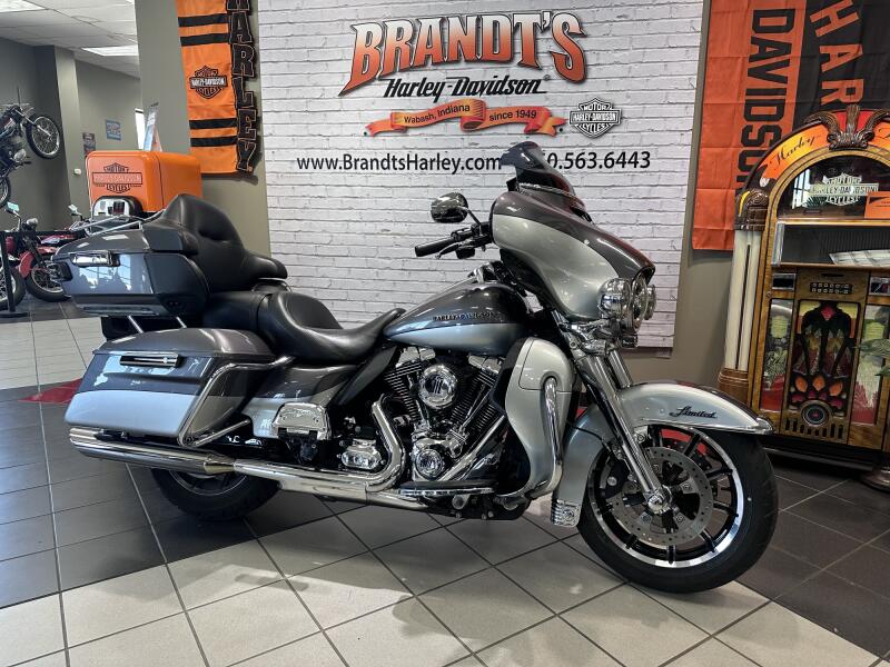 2014 Harley-Davidson® Ultra Limited Charcoal Slate/Palladium Silver