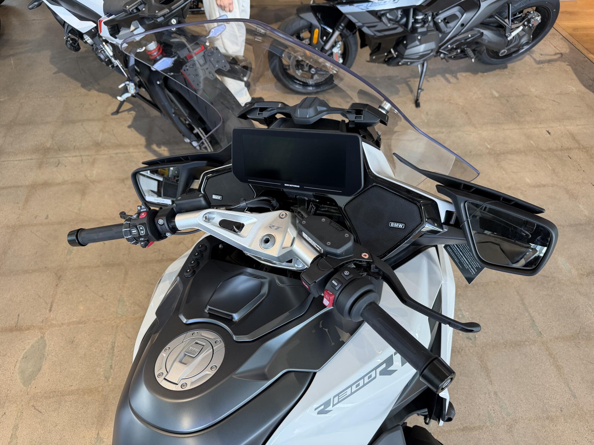 2026 BMW R 1300 RT, photo 11