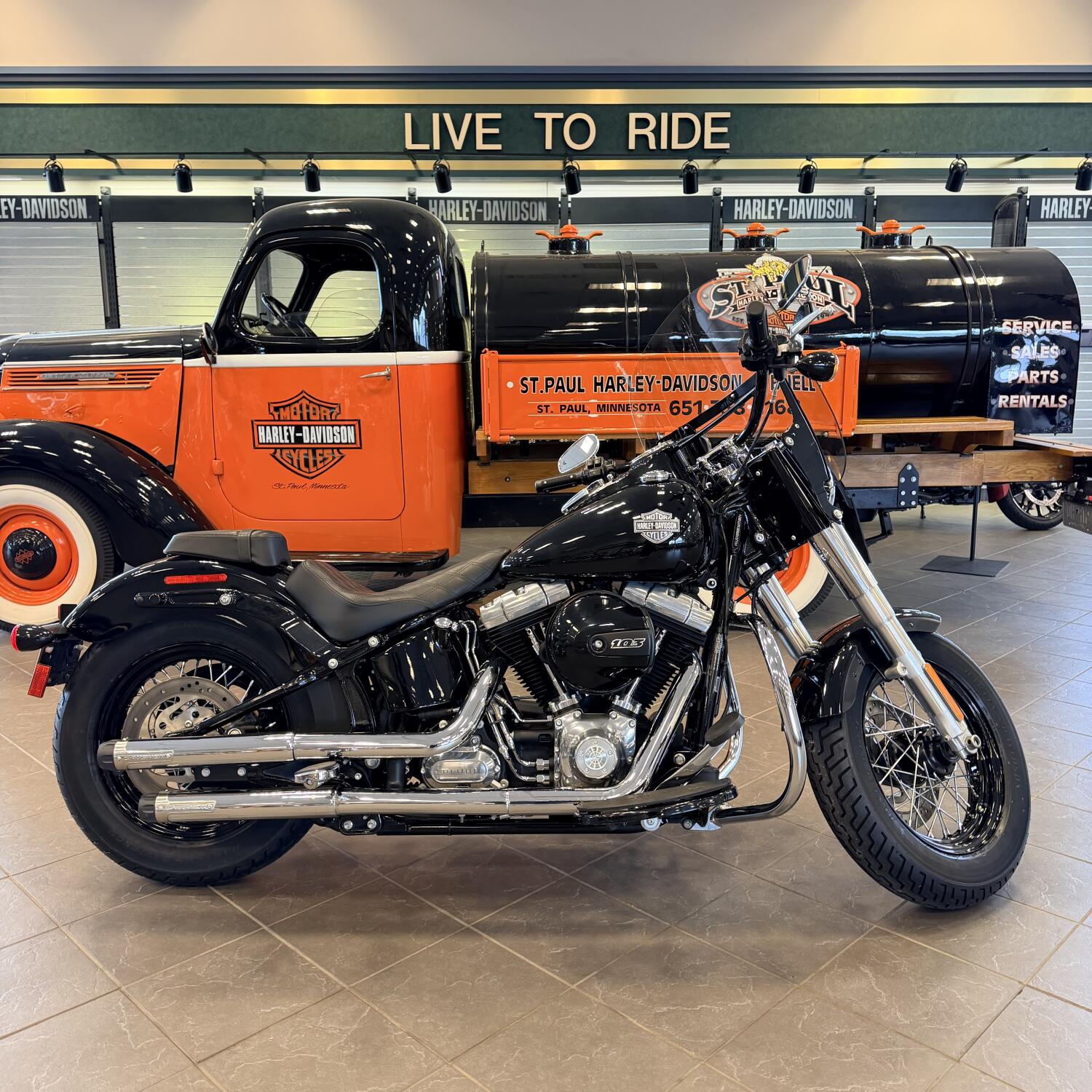 2017 Harley-Davidson Softail Slim FLS103