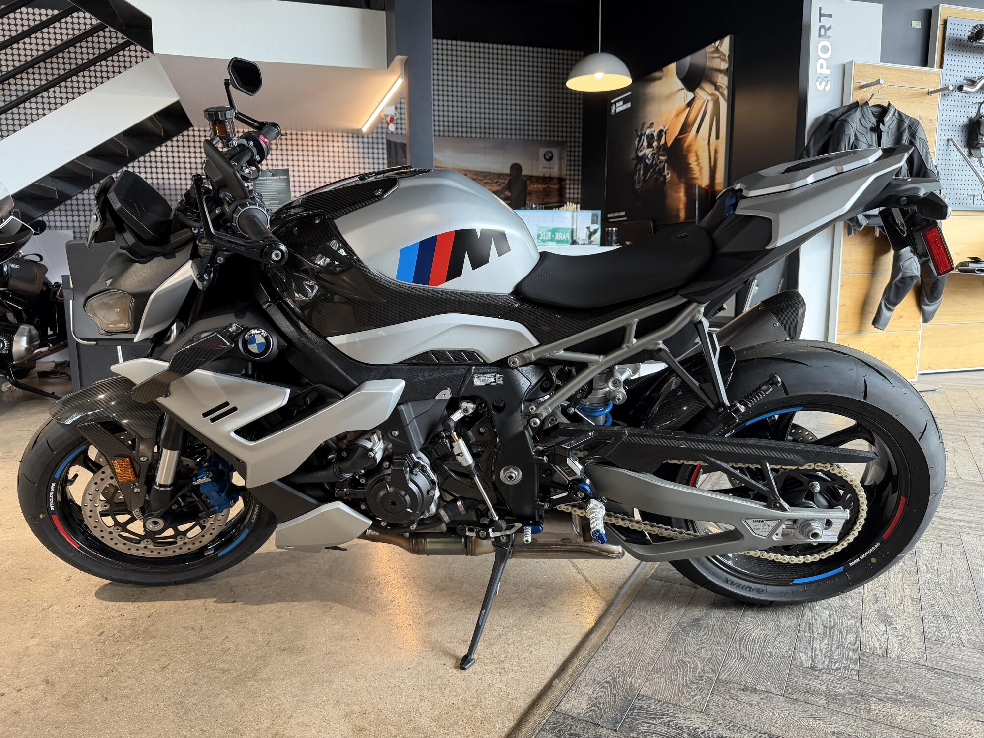 2026 BMW M1000R, photo 6