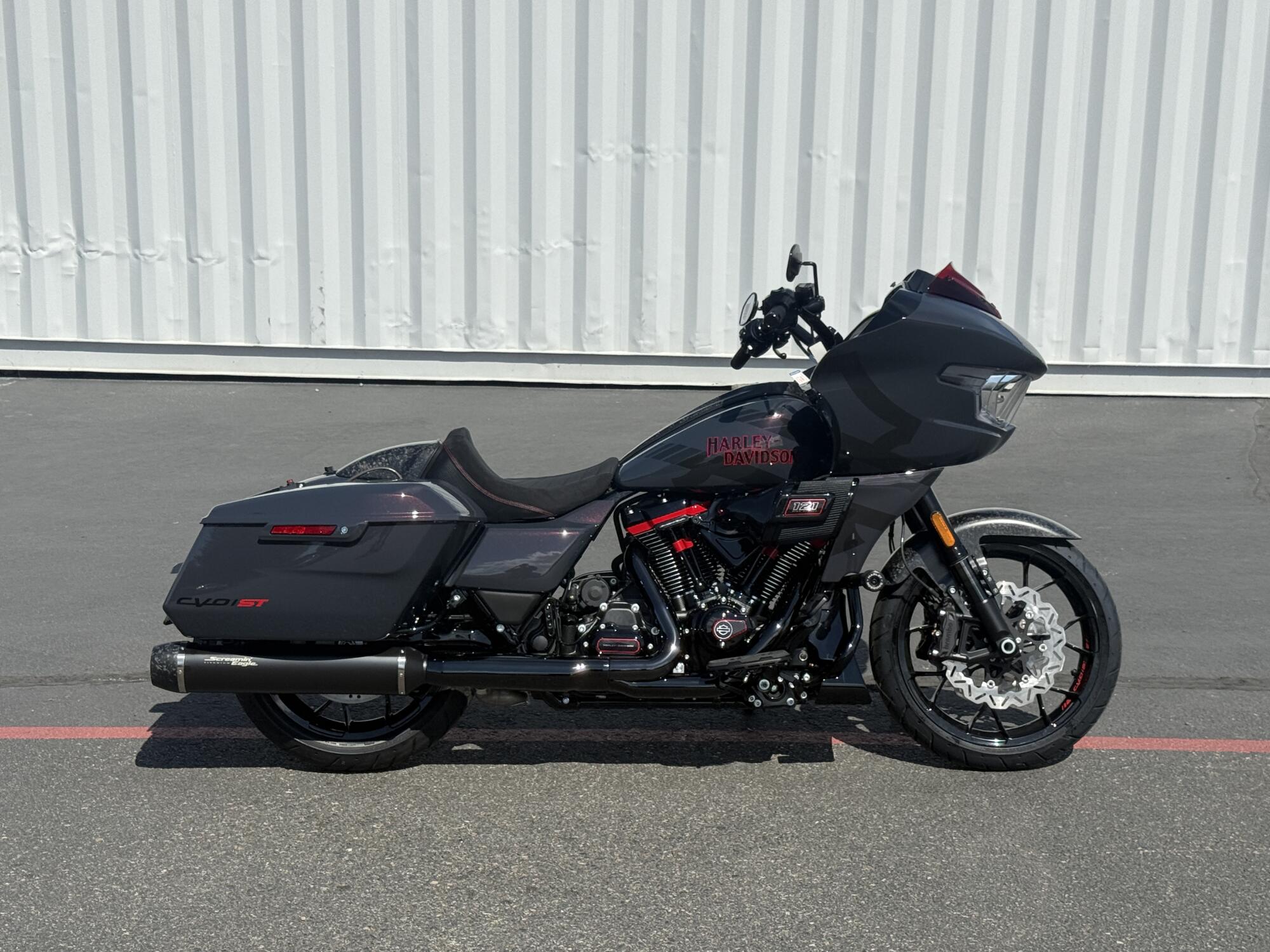 FLTRXSTSE 2026 CVO Road Glide ST