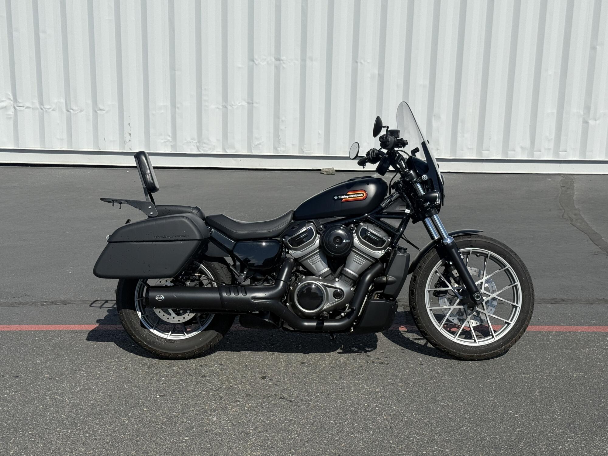 RH975S 2023 Nightster™ Special