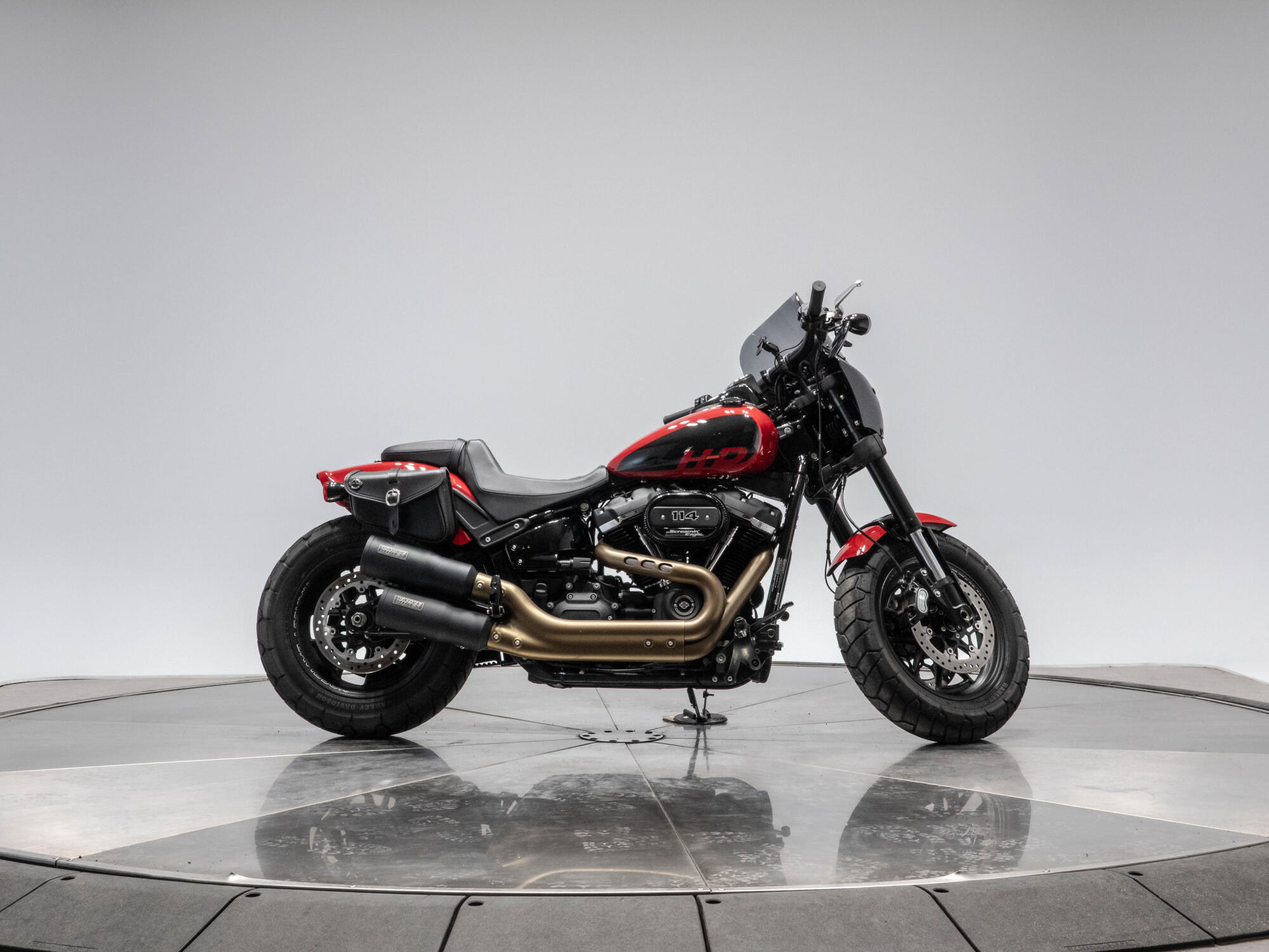 2023 HARLEY-DAVIDSON FXFBS FAT BOB 114 in Redline Red