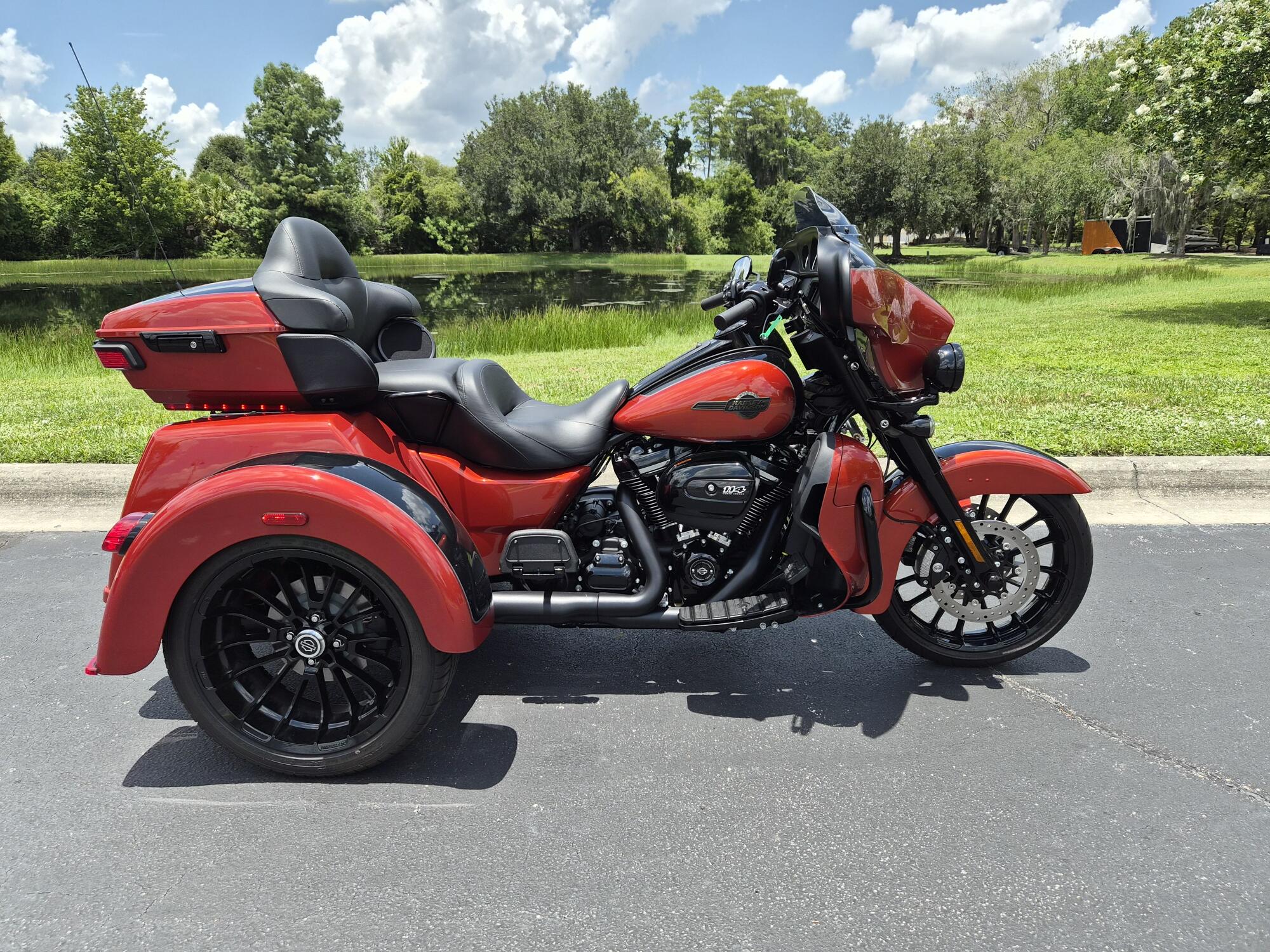 FLHTCUTG 2025 Tri Glide® Ultra