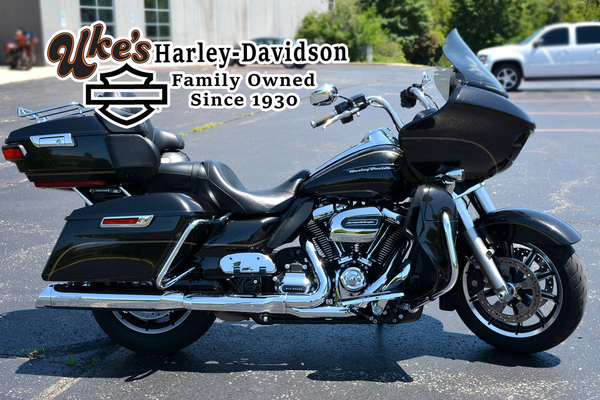 2017 Harley-Davidson® Road Glide® Ultra Black Quartz