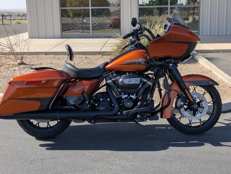 2020 Harley-Davidson® Road Glide® Special Scorched Orange/Silver Flux