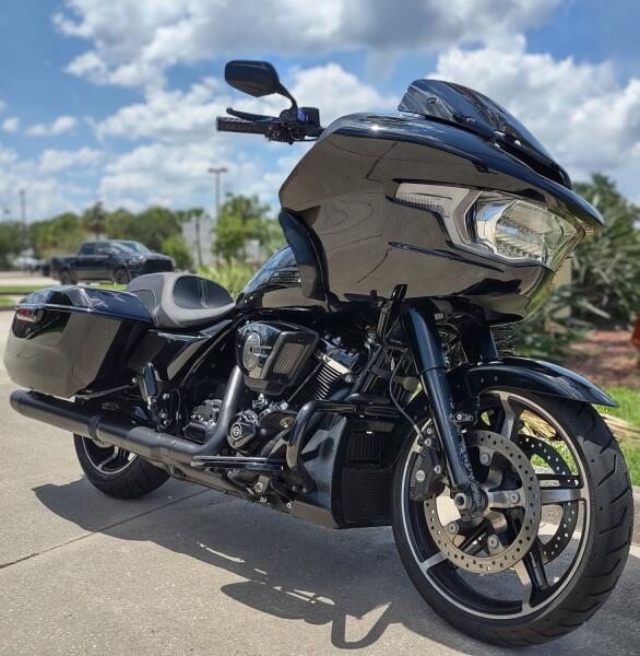 Harley-Davidson® Road Glide® 2024
