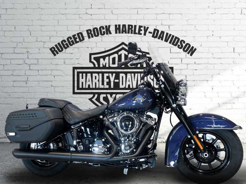 2026 Harley-Davidson® Heritage Classic Purple Abyss Black Cast Wheels