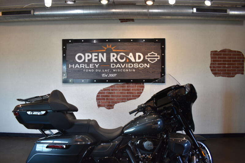 2026 Harley-Davidson® Street Glide Limited Iron Horse Metallic Black Trim