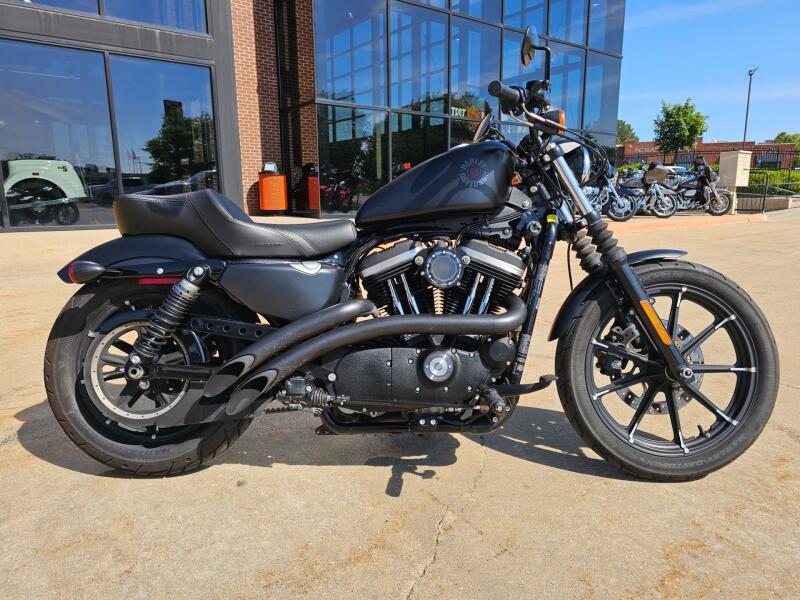 XL 883N 2022 Iron 883™