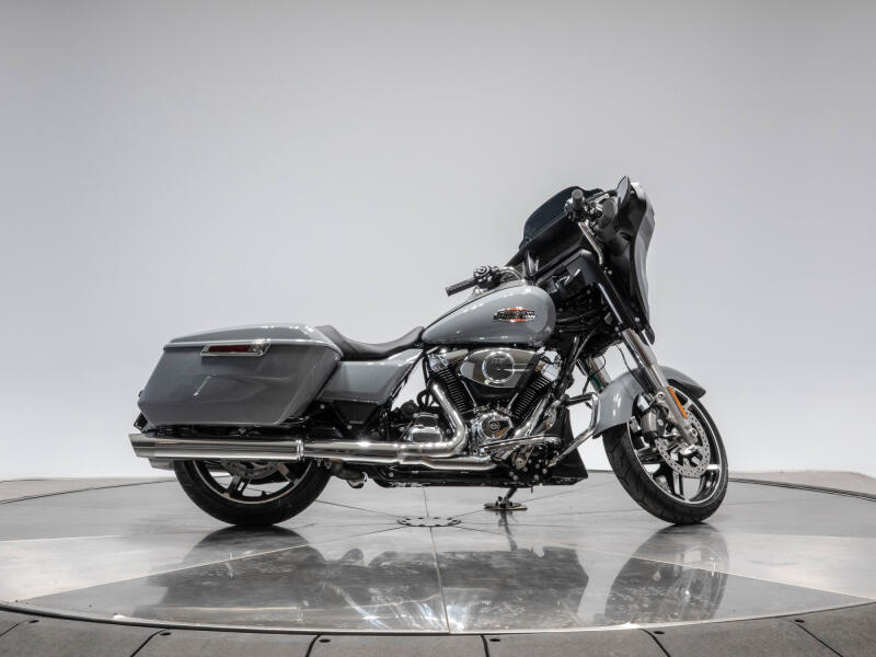 2026 HARLEY-DAVIDSON FLHX STREET GLIDE in Dark Billiard Gray