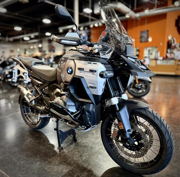 2026 BMW Motorrad R 1300 GS Adventure Blackstorm Metallic