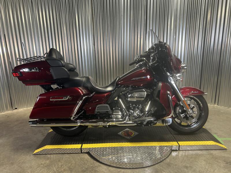 2017 Harley-Davidson® Ultra Limited Two-Tone Mysterious Red Sunglo/Velocity Red Sunglo