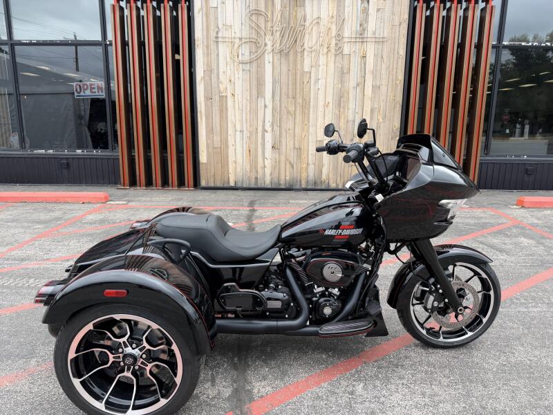 Harley-Davidson® Road Glide 3 2026