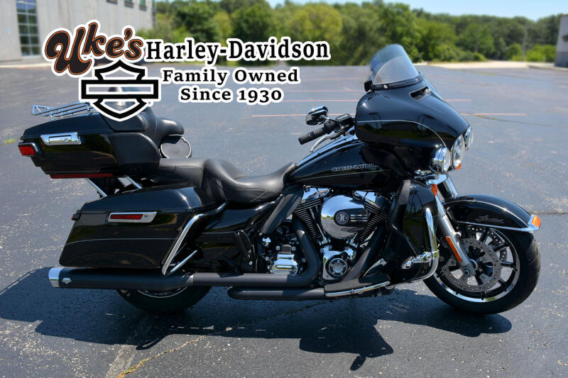 2015 Harley-Davidson® Ultra Limited Low Vivid Black