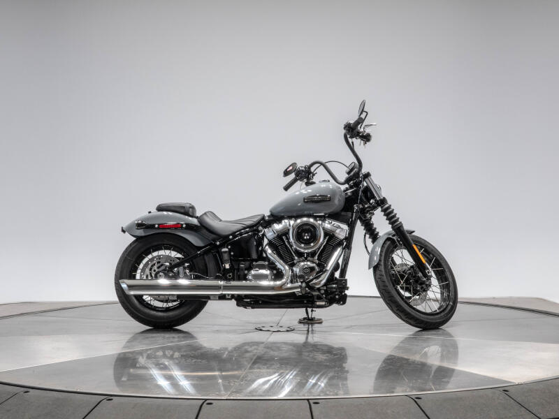 New 2026 HARLEY-DAVIDSON FXBB STREET BOB in Dark Billiard Gray with 10 miles