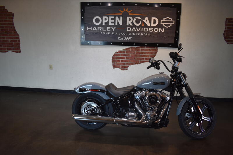 2026 Harley-Davidson® Street Bob® Dark Billiard Gray Chrome Cast Wheels