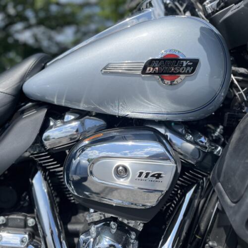 FLHTCUTG 2023 Tri Glide® Ultra thumb 2