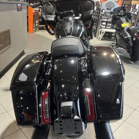 FLTRX 2024 Road Glide® thumb 0