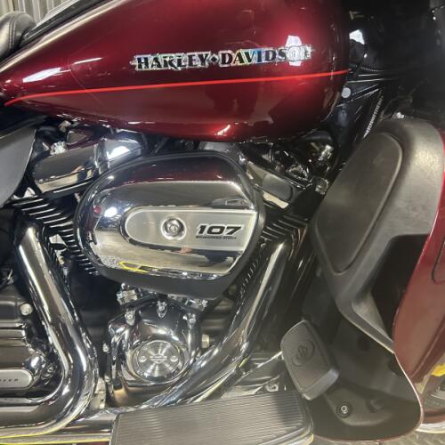 2017 Harley-Davidson® Ultra Limited Two-Tone Mysterious Red Sunglo/Velocity Red Sunglo thumb 3
