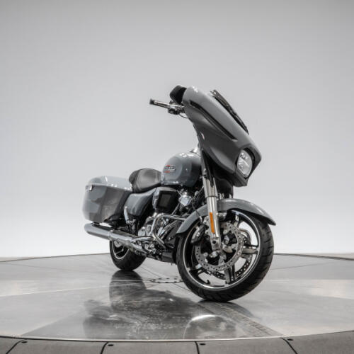 2026 HARLEY-DAVIDSON FLHX STREET GLIDE in Dark Billiard Gray with Chrome Trim thumb 2