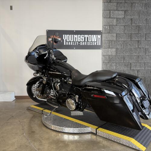 2017 Harley-Davidson® Road Glide® Special FLTRXS thumb 0