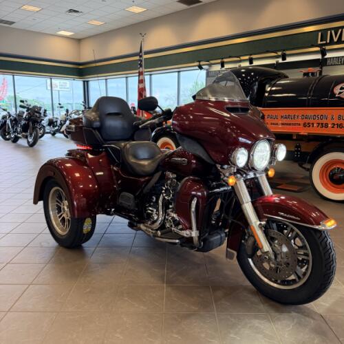 2015 Harley Davidson Tri-Glide Ultra FLHTCUTG thumb 1