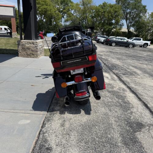  2010 Electra Glide® Ultra Limited thumb 2