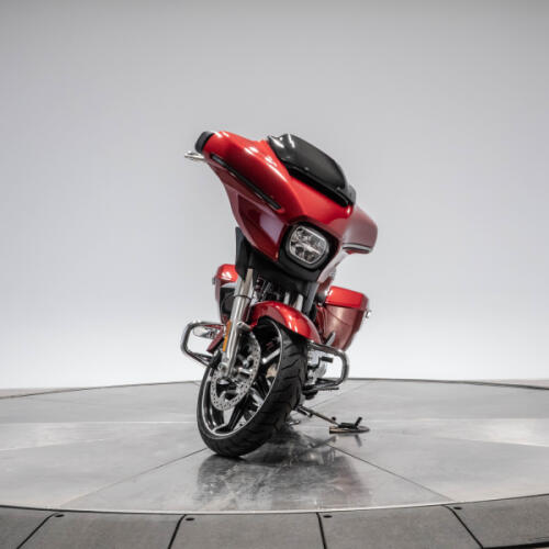 2025 HARLEY-DAVIDSON FLHX STREET GLIDE in Brilliant Red thumb 2