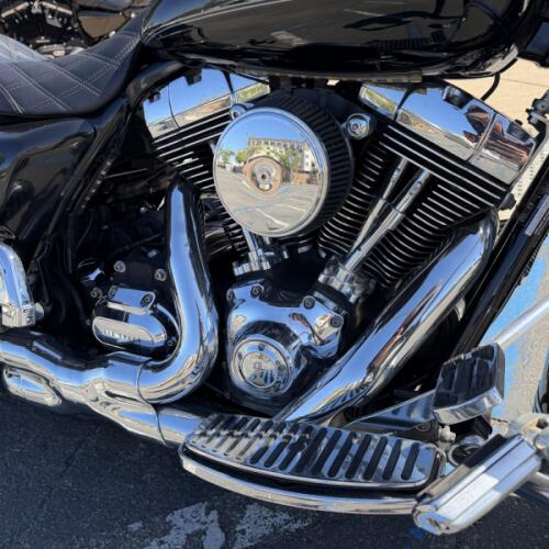 2009 Harley-Davidson® Road King® thumb 1