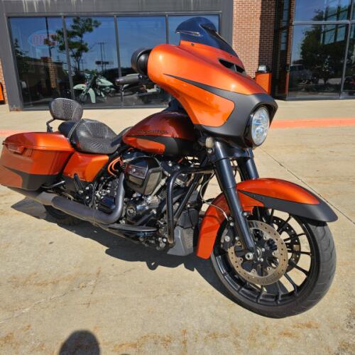 FLHXS 2019 Street Glide® Special thumb 3
