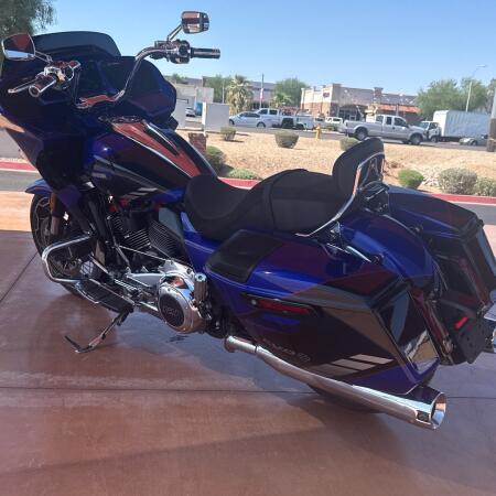 FLTRXSE 2025 CVO™ Road Glide™ thumb 1