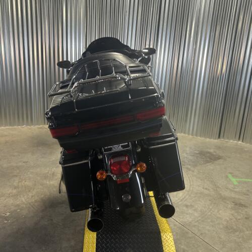 2013 Harley-Davidson® CVO™ Ultra Classic® Electra Glide® DIAMND/OBSIDIAN W/ PINSTRIP thumb 1