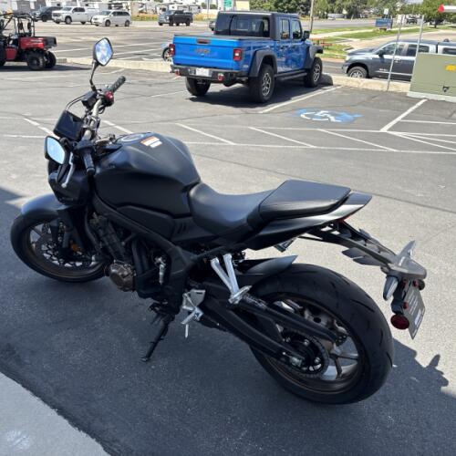 2026 Honda CB650R E-Clutch thumb 1