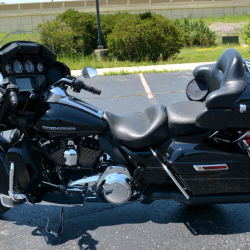 2015 Harley-Davidson® Ultra Limited Low Vivid Black thumb 2