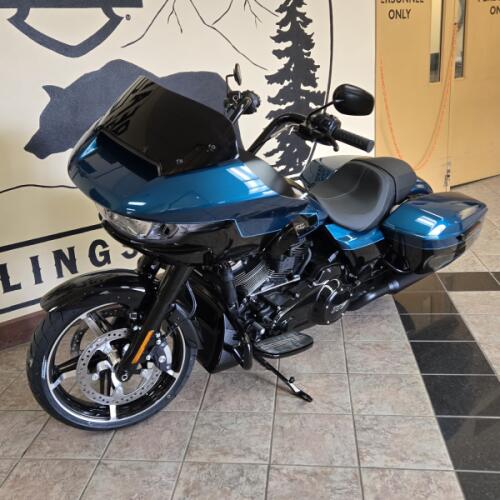 2026 Harley-Davidson® Road Glide® Aurora Blue Denim Black Trim thumb 0