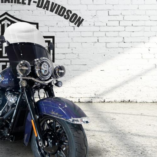 2026 Harley-Davidson® Heritage Classic Purple Abyss Black Cast Wheels thumb 2