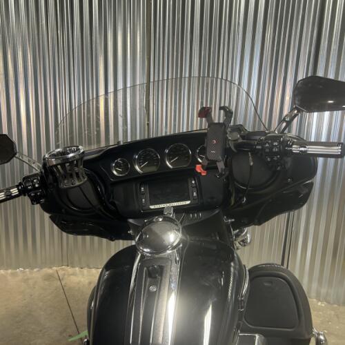 2018 Harley-Davidson® Electra Glide® Ultra Classic® Vivid Black thumb 1