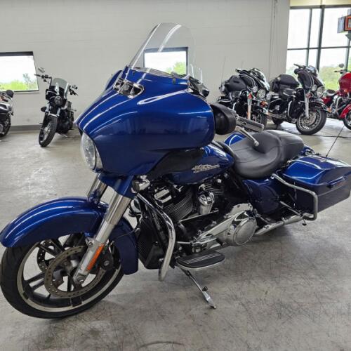 FLHXS 2017 Street Glide® Special thumb 1