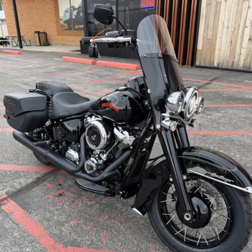 Harley-Davidson® Heritage Classic® 2026 thumb 3