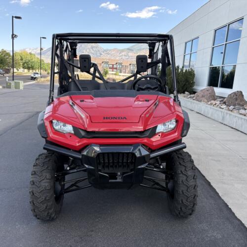 2025 Honda Pioneer 1000-5 Deluxe thumb 2